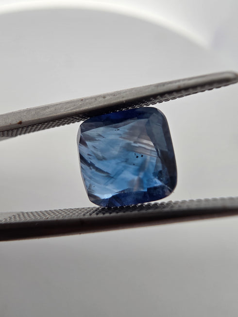 JGSI Certified 2.00Cts Natural Ceylon Blue Sapphire (Heated)
