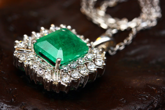 The beauty of Natural Emerald Gemstone